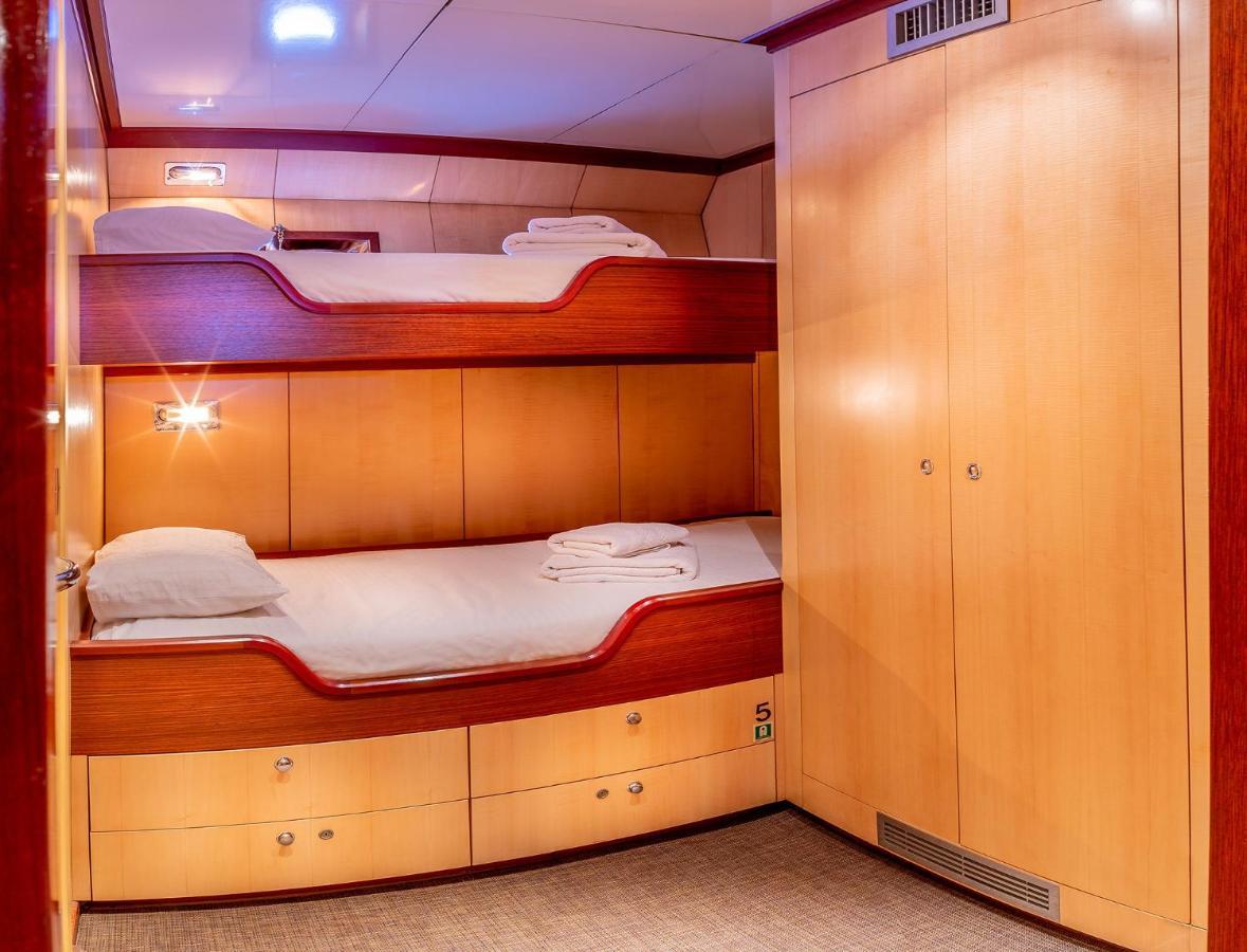 Yacht Clara One 32m Luxe Marsella