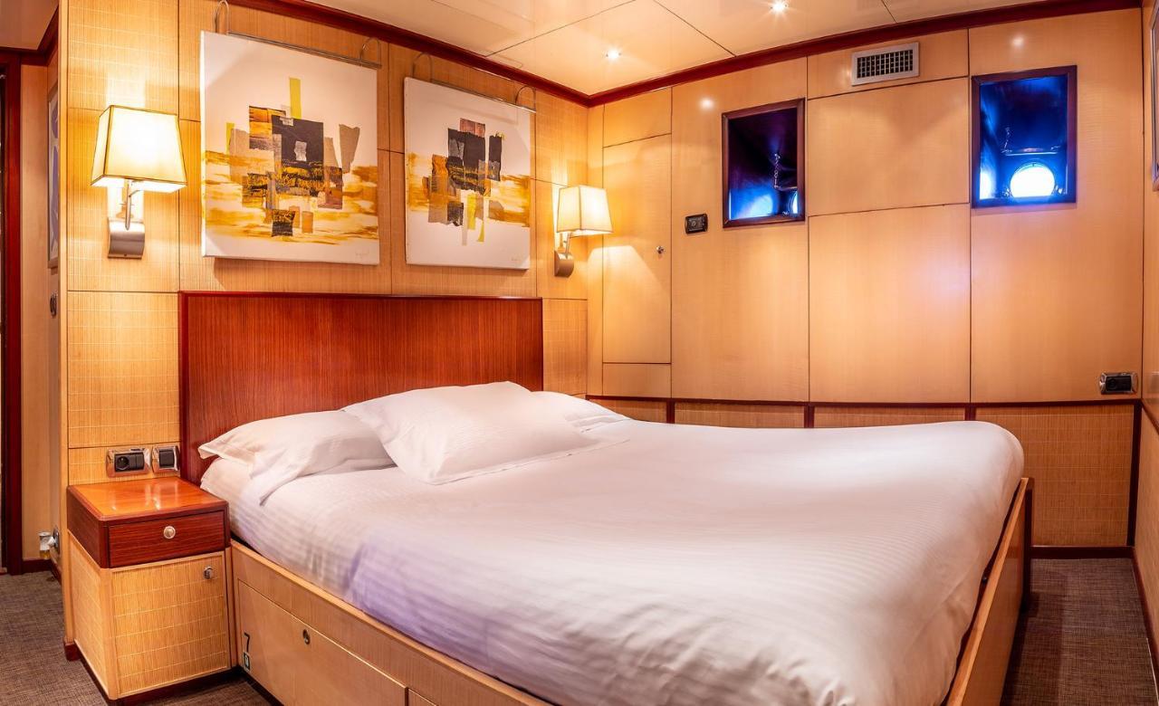 Yacht Clara One 32m Luxe * Marsella